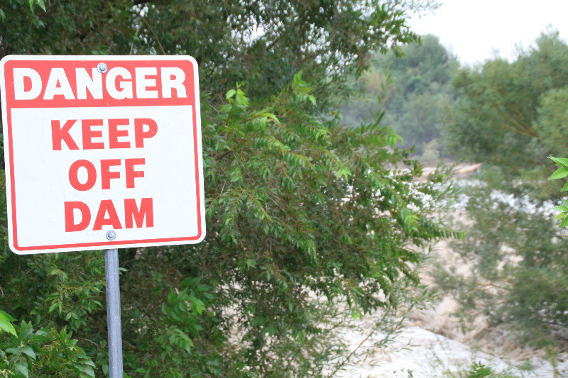Keep off dam,, really.....