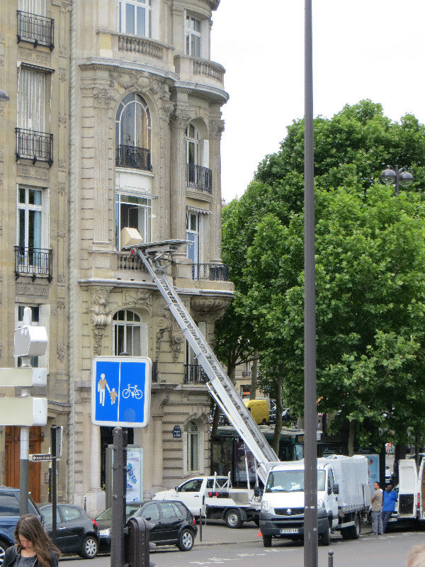 Lift tool in Paris