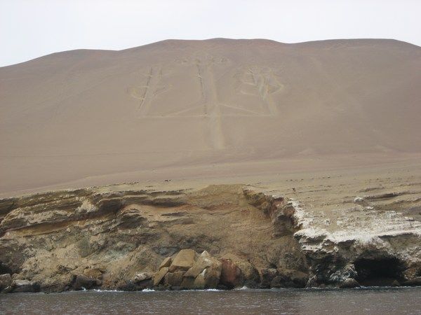 A peroglyph in the sand dunes near Paracas