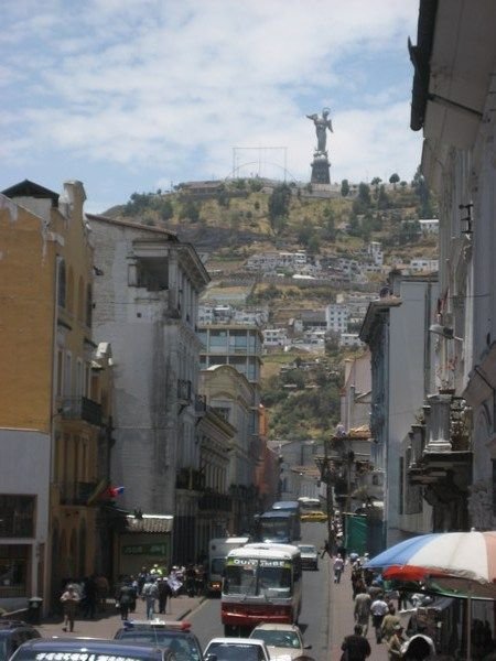 El Panecillo in Quito