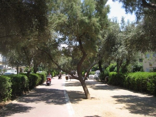 Ben Gurion Avenue