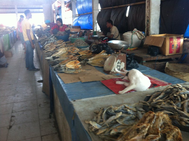 Labuan Bajo market