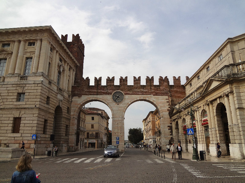 Verona arches