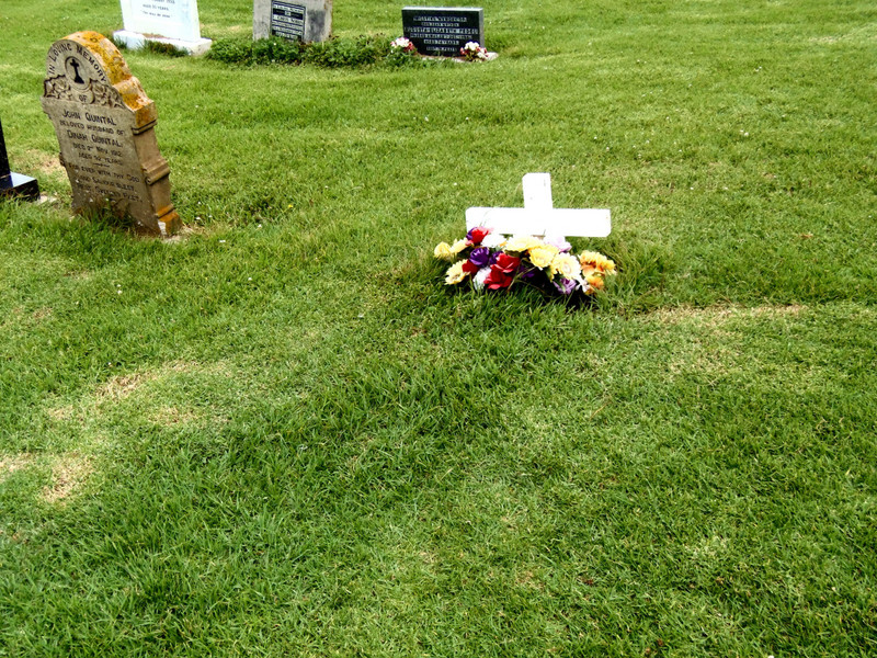 Colleen McCullough's gravesite