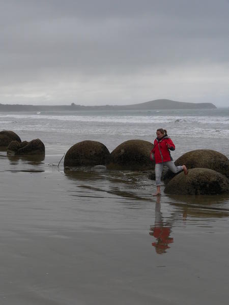 Low Tide finally allows Ang to escape her rock island