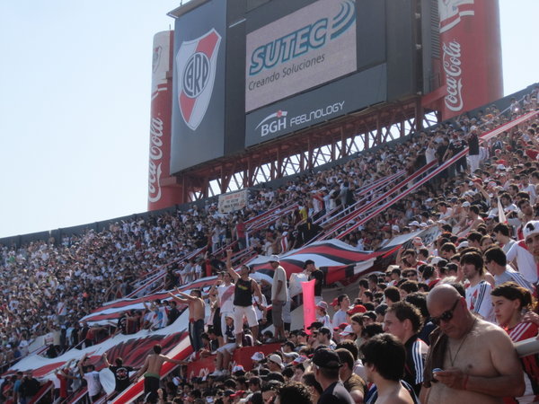 River Plate Game
