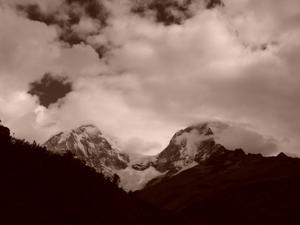 Santa Cruz-Llanganuco trek: third day, Huascaran in the clouds - the highest mountain in Peru (6768 m)