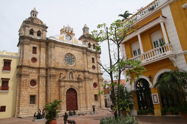 Old Town - Iglesia de San Pedro Claver