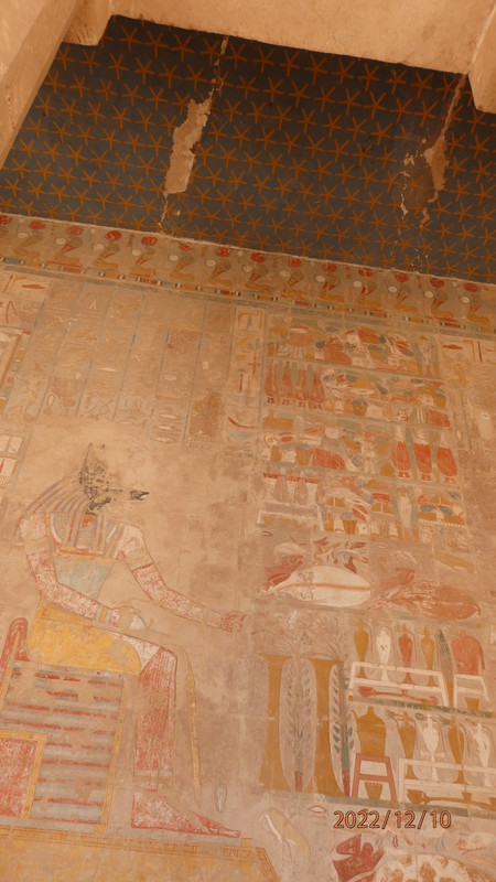 Inside Hatshetput's temple