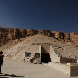 Tomb entry of Tutankhamen 