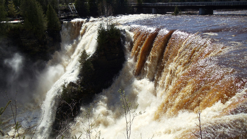 Kakabeka Falls (outside Thunder Bay ON)