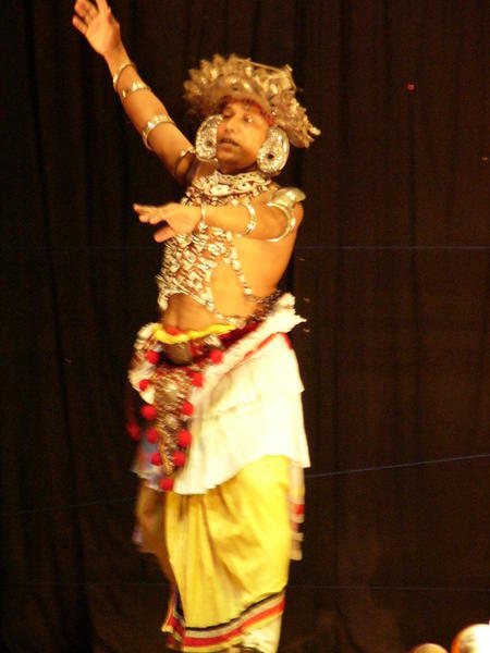 kandy dance