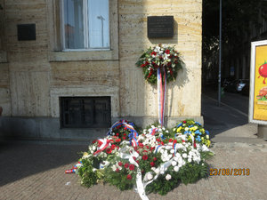 Wreaths for those who died during invasion of 1968