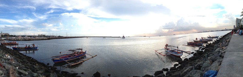 Manila Sunset Bay