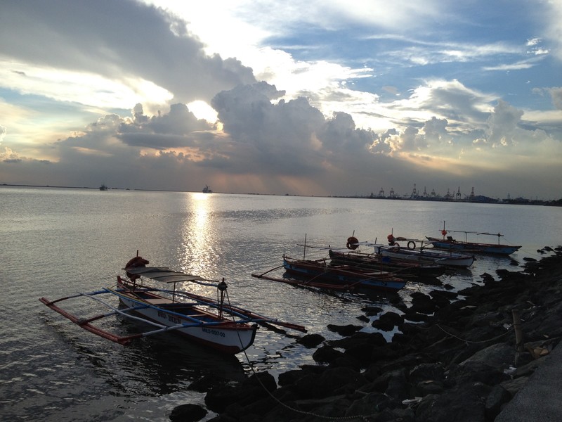 Manila Sunset Bay