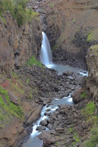 Lower falls below 2.5 km uphill hike to Hengifoss falls