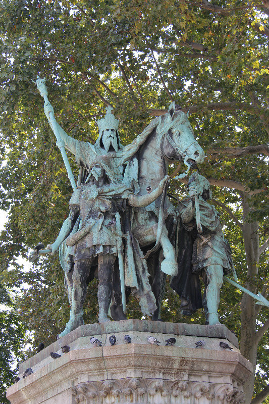 Statue of Charlemagne at Notre-Dame