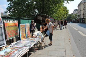 Art vendors along the Left Bank