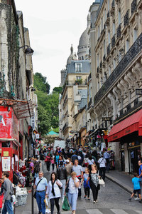 Entering Montmartre on Rue de Steinkerque