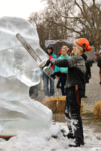 Ice Sculpture artist in Gustav Adolfs torg square