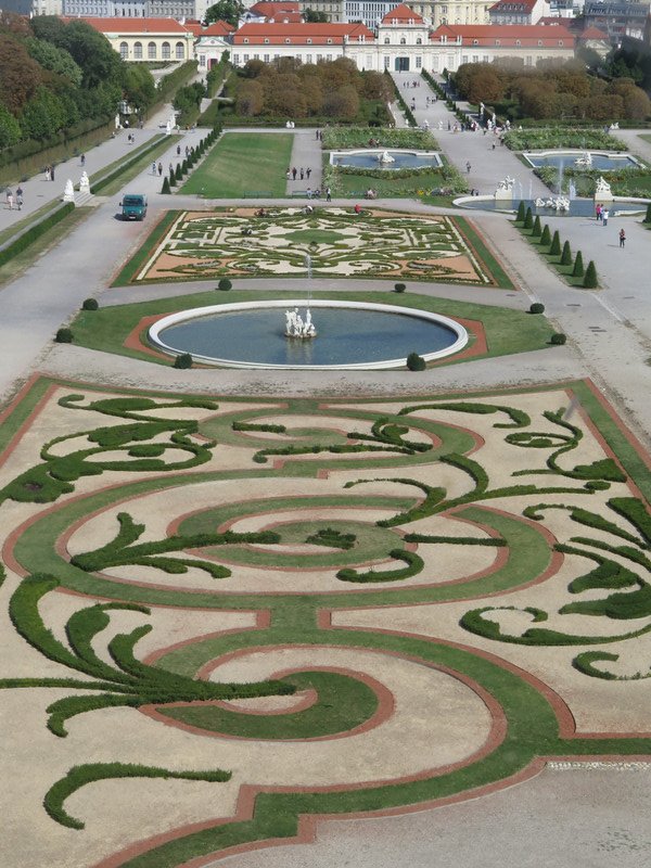 Gardens between Upper and Lower Belvedere Palaces