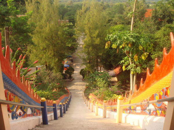 Wat Tham Mangon Thong