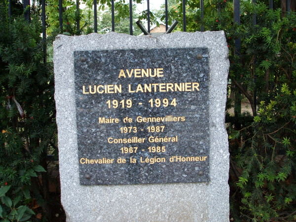 Memorial for the mayor of Gennevilliers