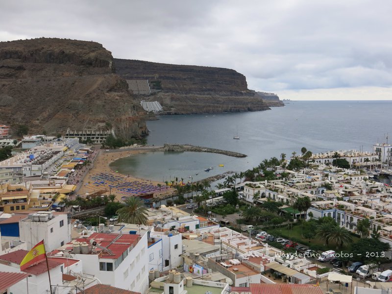 View across Puerto de Mogan from the view point