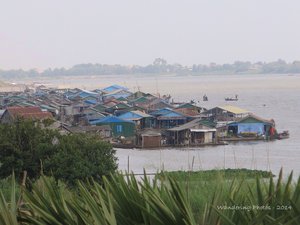Floating village on the Tonle Sap River - Cambodia