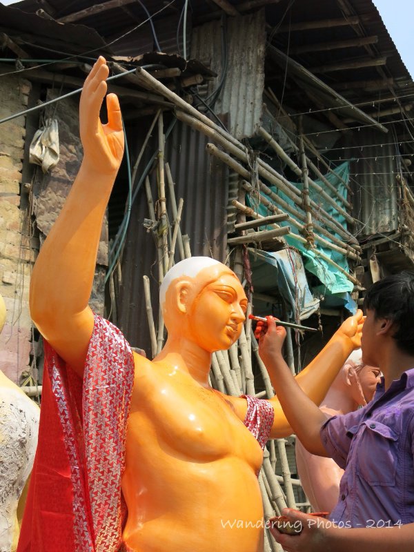 Statue painting