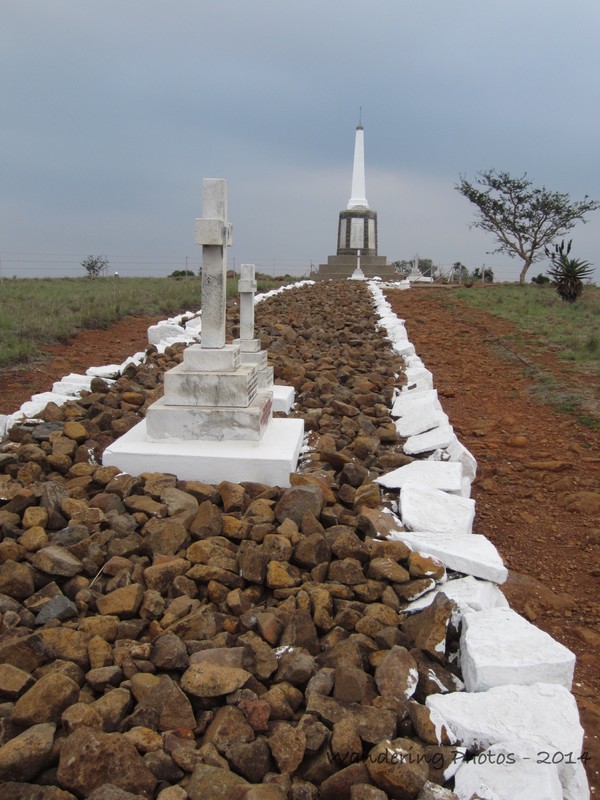 Graves & Memorials to the fallen on the summit of Spioenkop