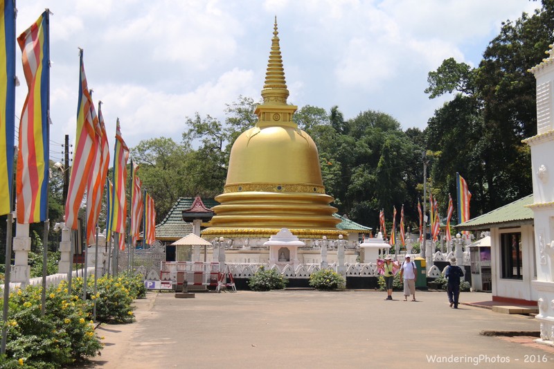 Golden Stupa - Dambulla