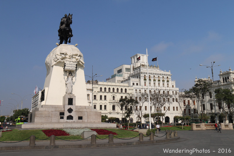 Maia Square  - Colonial Lima