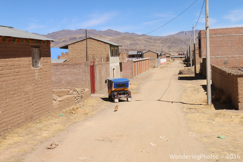 Quiet & dusty villages on the high altiplano