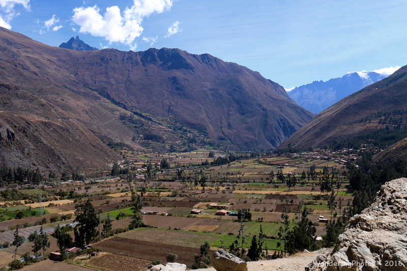 Along the Sacred Valley