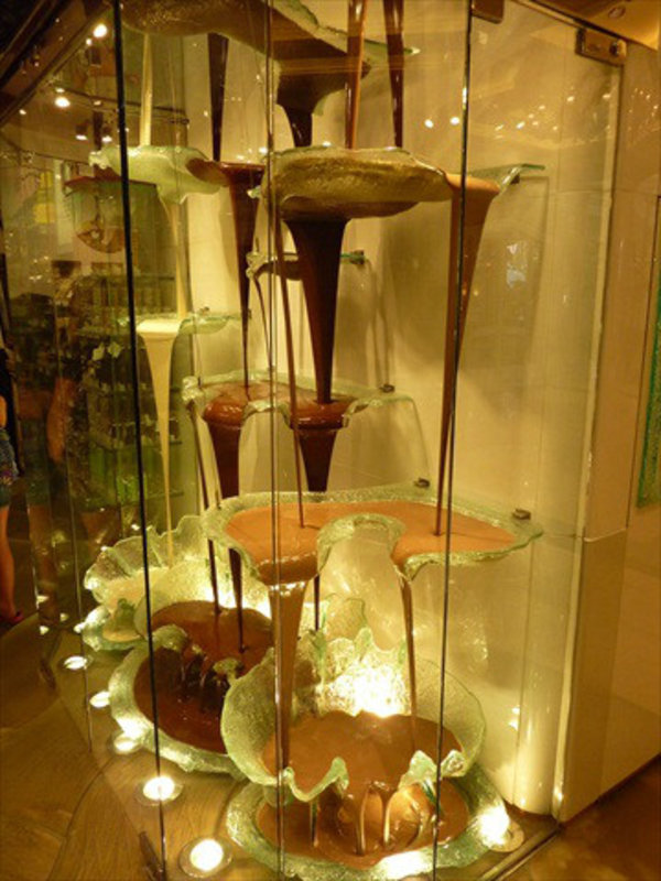 Chocolate fountain in Bellagio