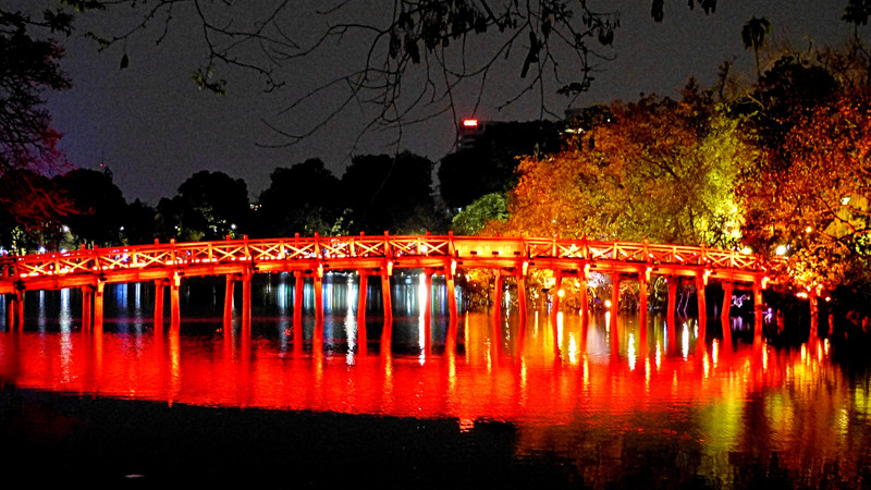 Huc Bridge Hoan Kiem Lake