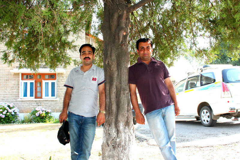 0006 - Sandeep Bhardwaj & Suraj Chauhan - Next Morning at HPPWD Rest House (Pic Manoj Mehta)