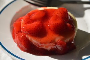 Cheesecake and Strawberries