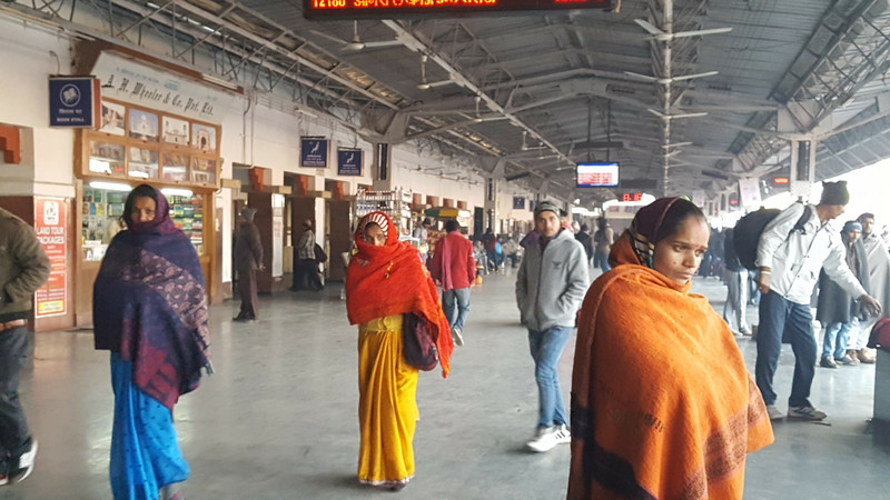 Agra train station