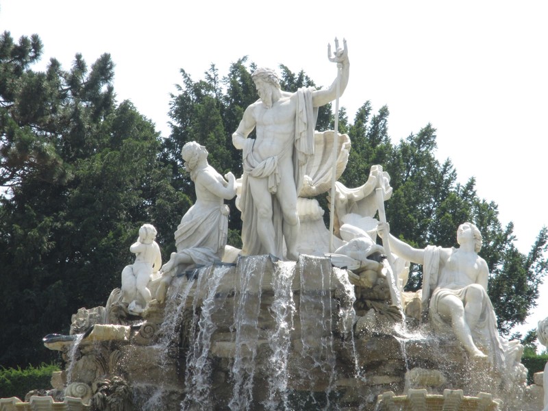 Schonbrunn - Neptune Fountain