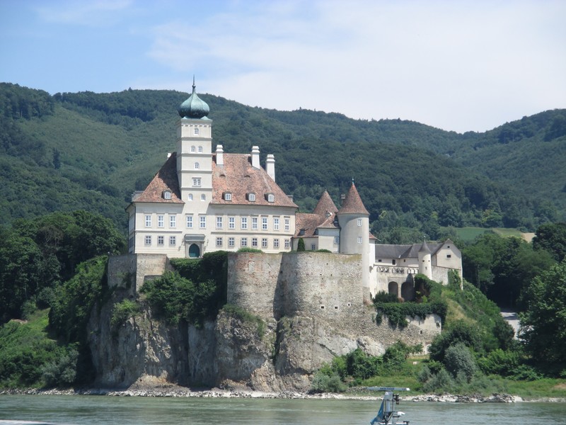 Danube - Schonbuhel Monastery