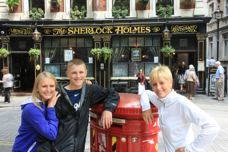 Sherlock Holms Pub