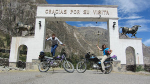 Canyon de catahuasi a moto