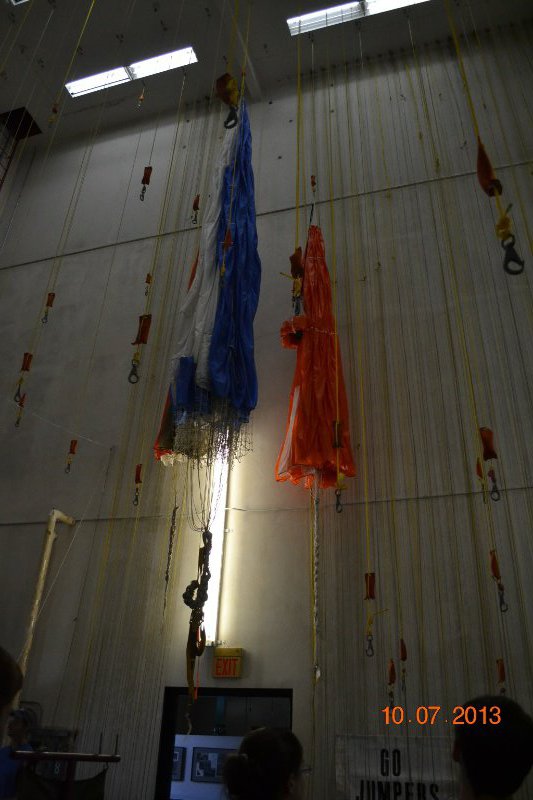 Parachute hanging room
