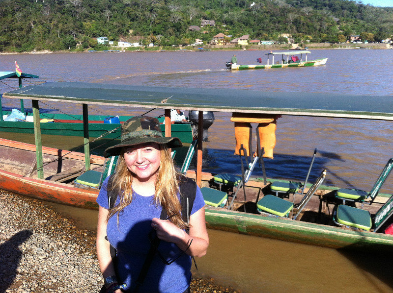 Ready to board our long boat for the journey into the jungle