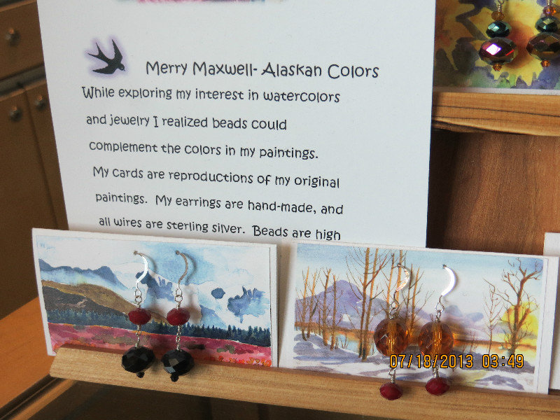 Ocean Sea Life Museum: artist's cards and complimentary jewelry