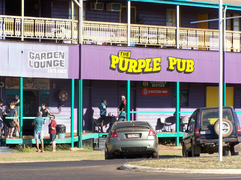 Another pub in another outback town