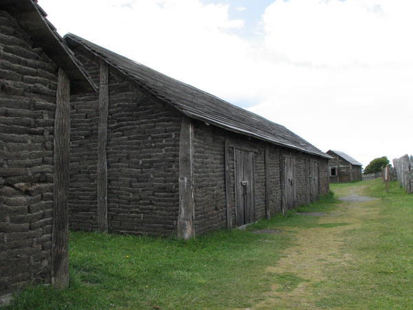 sod houses inside the fort