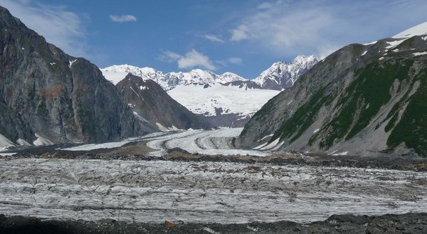 Looking up the Lituya Glacier